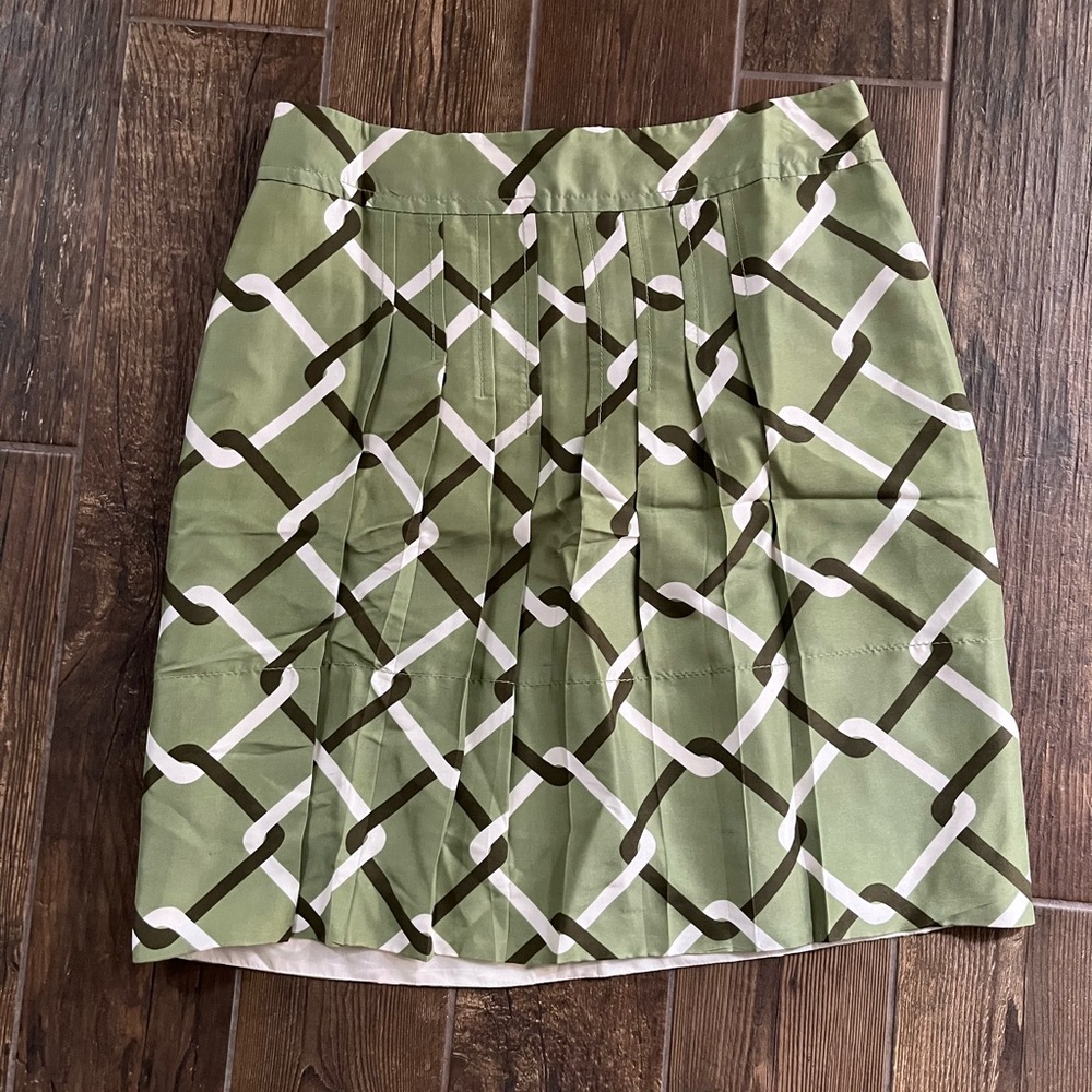 Banana Republic pleated skirt